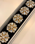 SIGNE - White Flower Button Gold