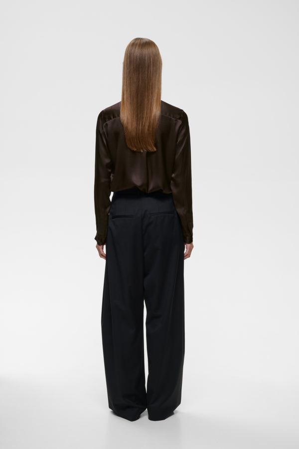 IN WEAR Leonore Shirt Premium