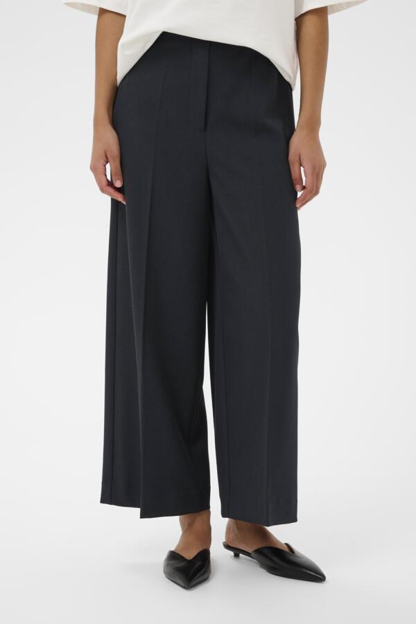 SOAKED Lilu Corinne Wide Cropped Pants