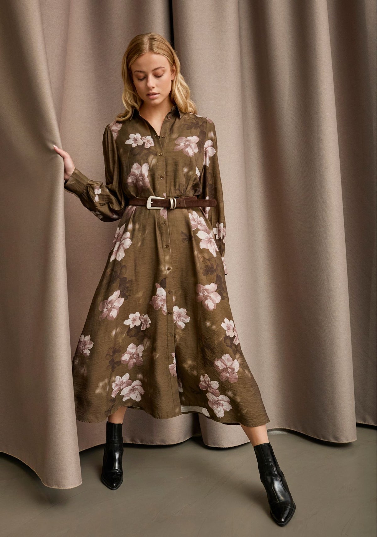 ISAY Ane Classic Dress