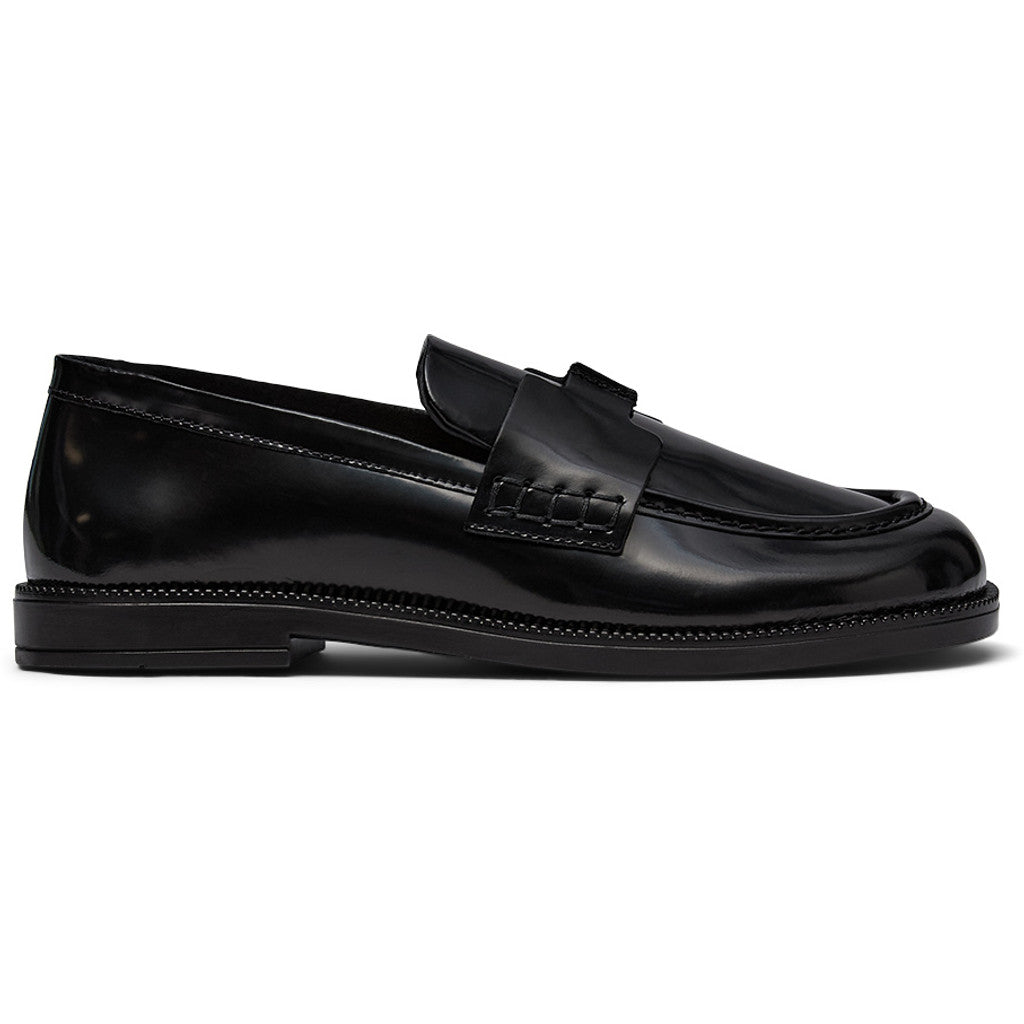 BEKVÄM SVART LOAFER