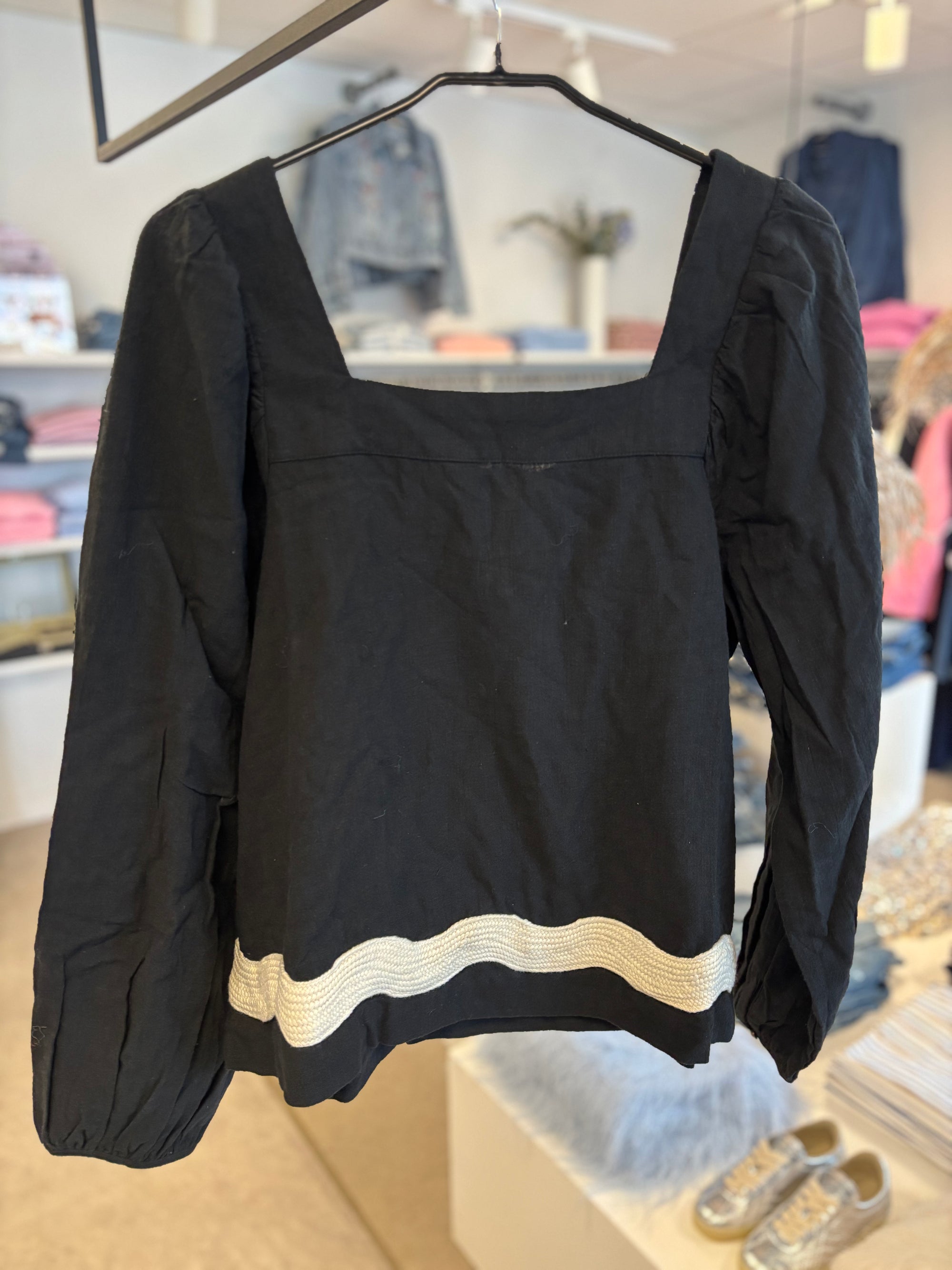 OBJECT MARICA L/S RE SQUARE NECK TOP