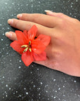 UTVALT BY NAGY EMILY FLOWER RING KORALL