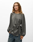 OBJECT CHILLI L/S RE O-NECK TOP