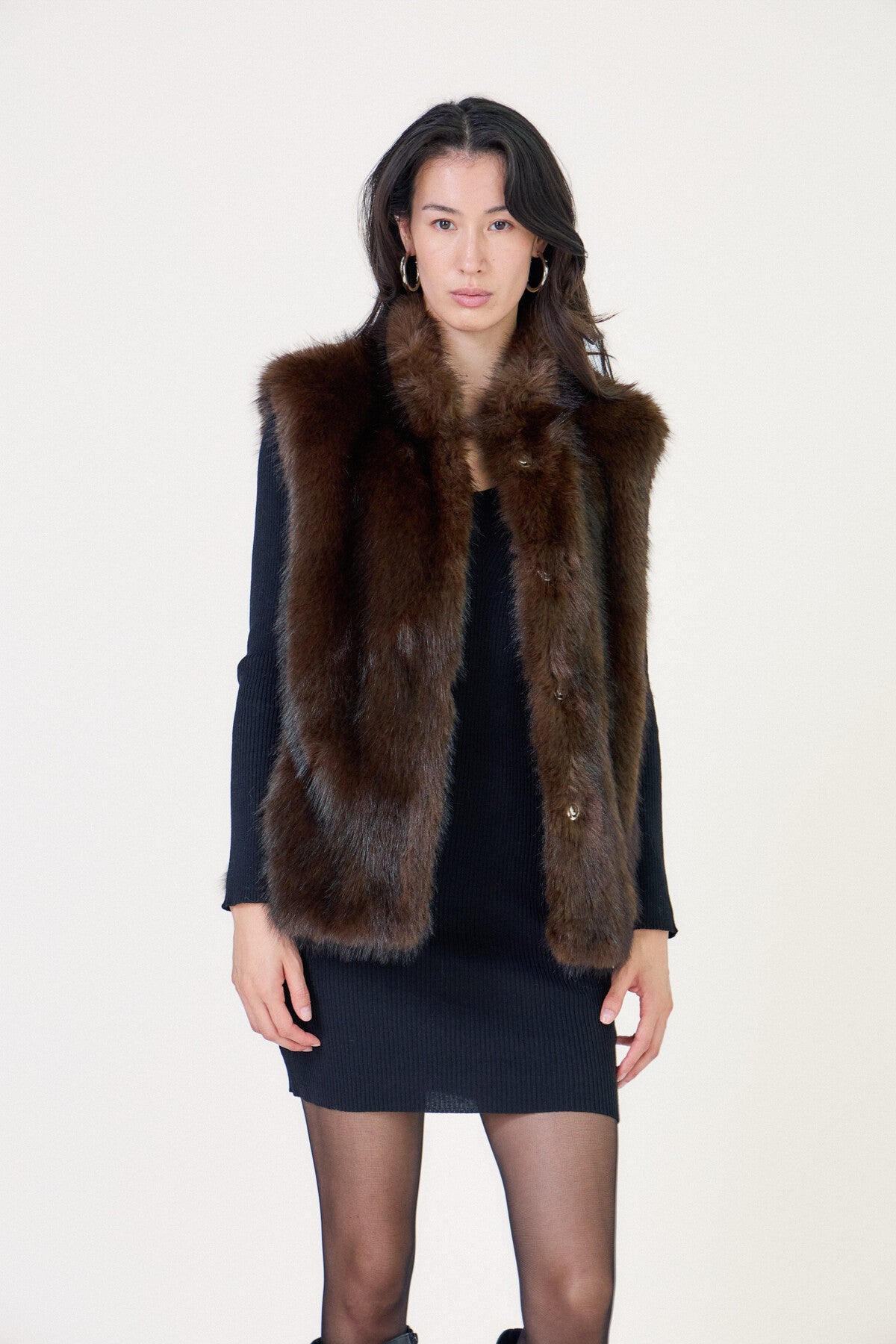brun faux fur väst